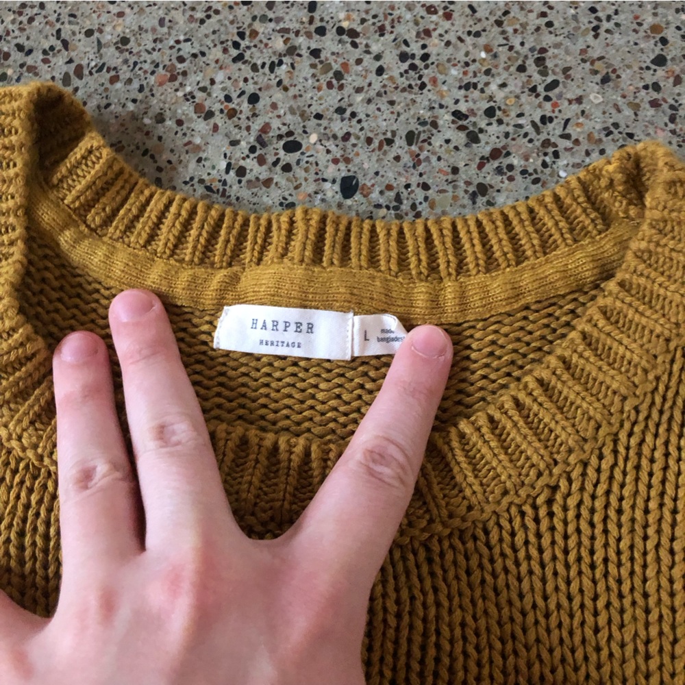 Francescas Sweater - Picture 4 of 4